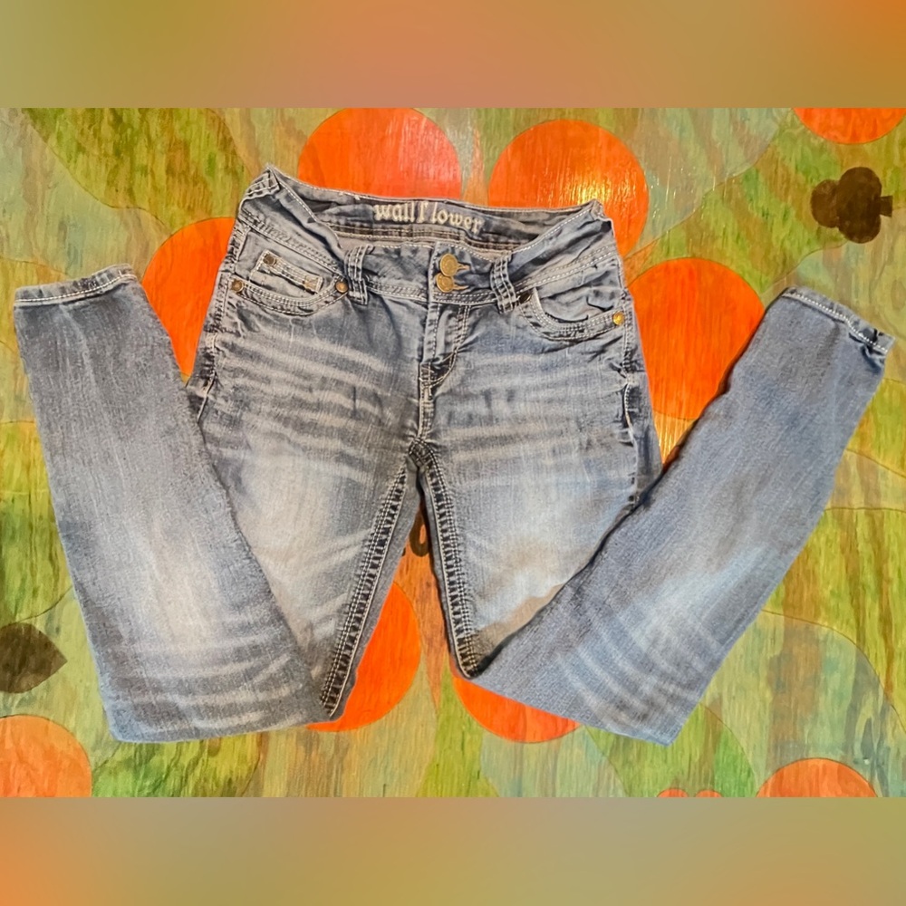 Womens Wallflower Skinny Embroidered Jeans Juniors Size 3 Whiskered Thick Stitch